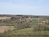 Levillage d'Ancinnes et le séquoia centenaire, au fond 